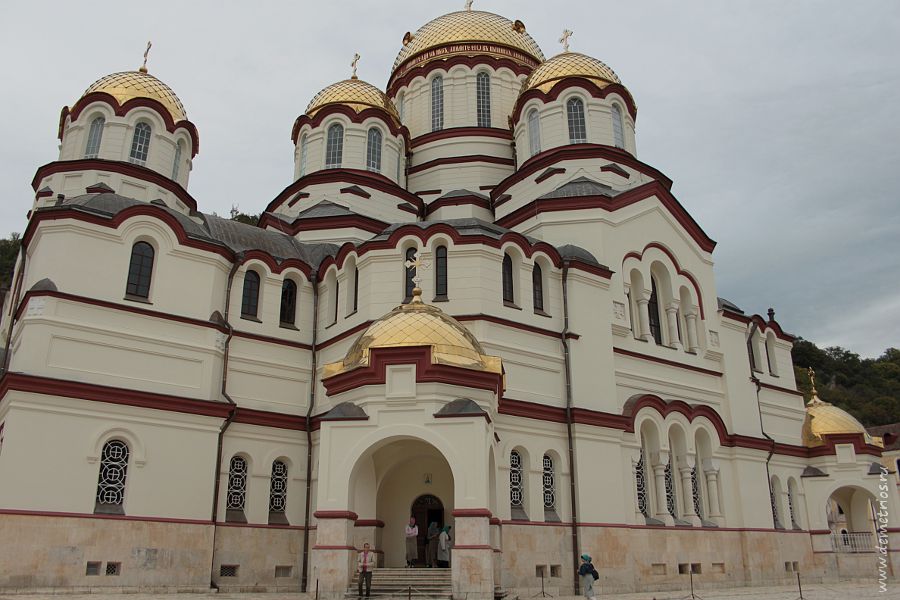 Новоафонский монастырь Пантелеймоновский собор Абхазия