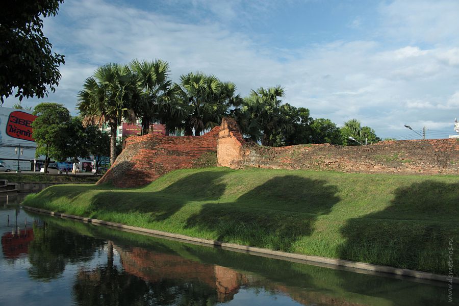 Стена Старого Города в Чианг Мае