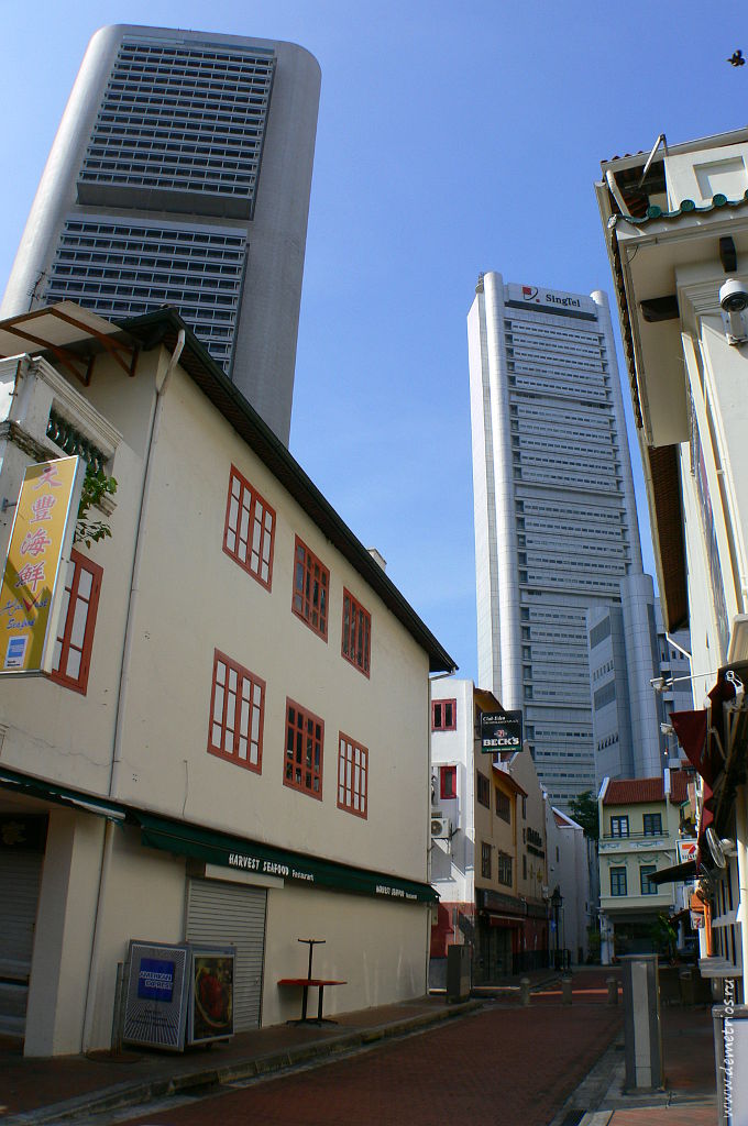 Контрасты в архитектуре. Лодочная набережная (Бот Ки), Сингапур, Boat Quay Singapore