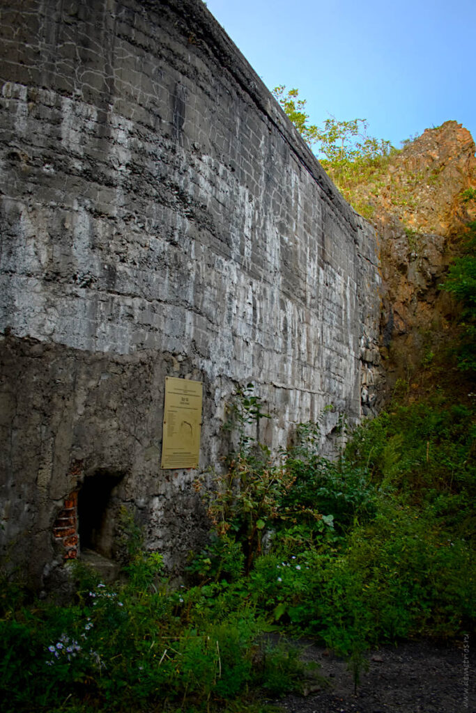 Форт №5 Владивостокской Крепости (Форт Императора Александра Освободителя). Стена горжевого капонира