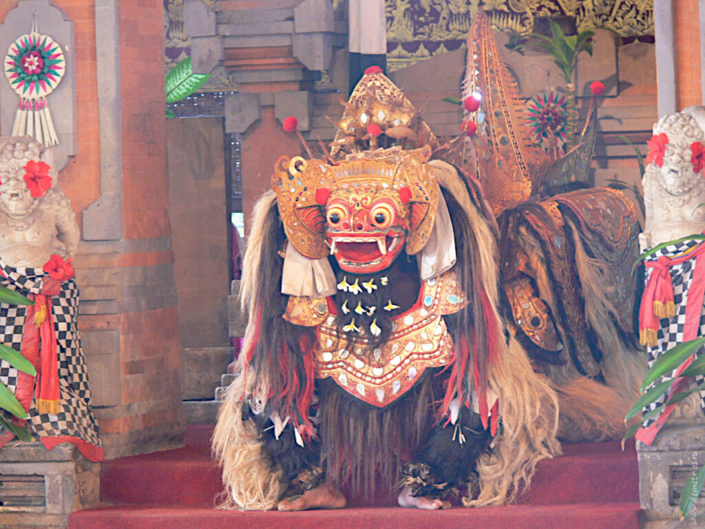 Бали. Баронг. Bali. Barong and Kris Dance